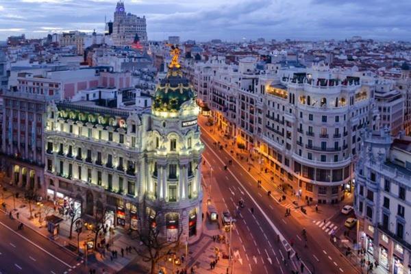 Precioso Cerca Tetuan - Apartamento Plaza Castilla Madrid Exteriör bild